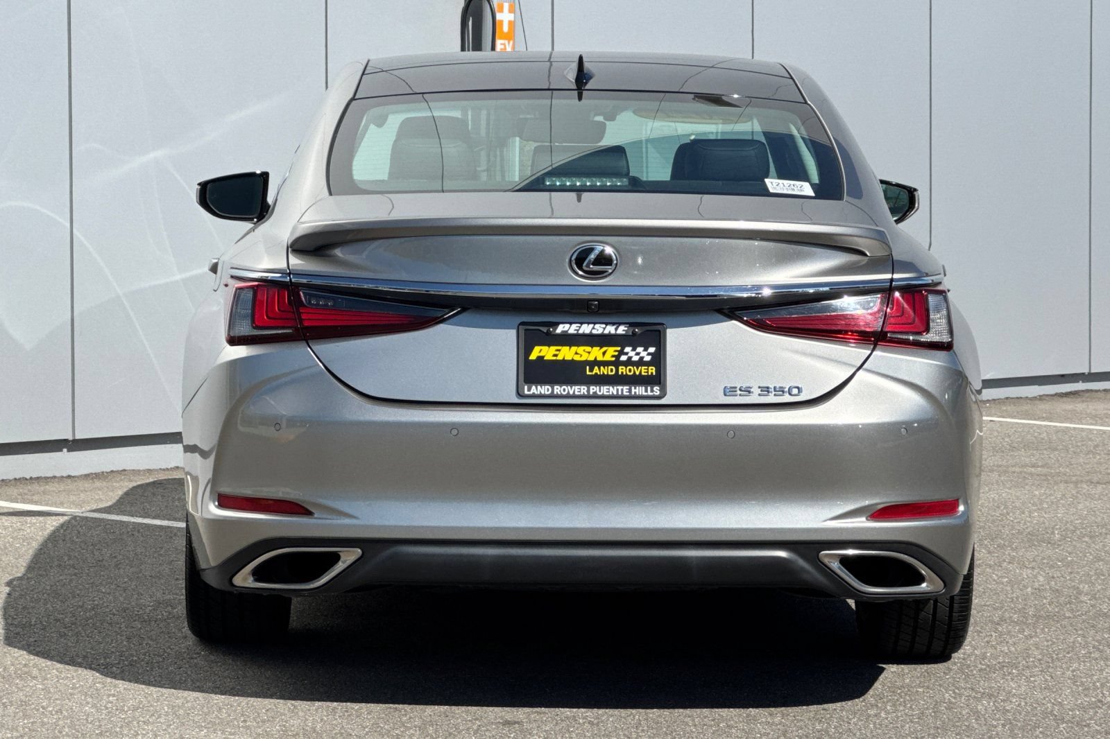 Used 2021 Lexus ES 350 w/ Premium Package FWD image 4