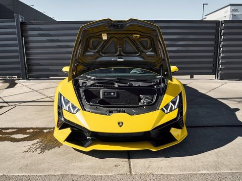 Used 2023 Lamborghini Huracan Tecnica image 16