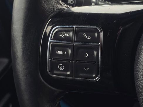 Used 2017 Jeep Wrangler Unlimited Sahara AWD/4WD image 42