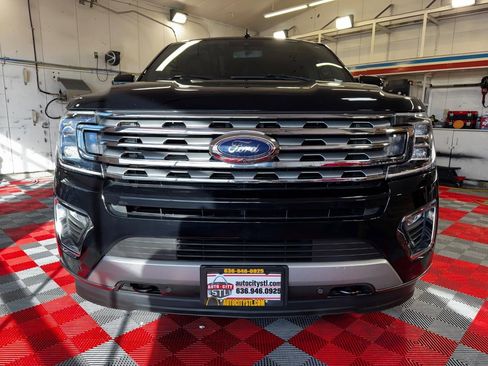 Used 2021 Ford Expedition Max Limited image 2