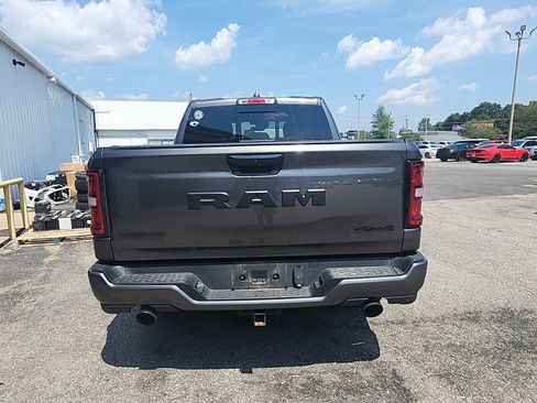 Used 2025 RAM 1500 Big Horn AWD/4WD image 4