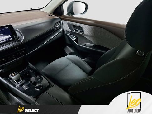 Used 2023 Nissan Rogue S AWD/4WD image 24
