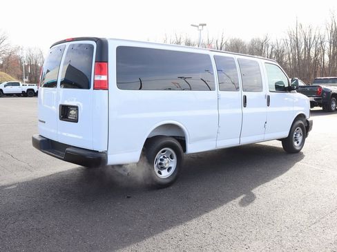 Used 2025 Chevrolet Express 3500 LS image 26