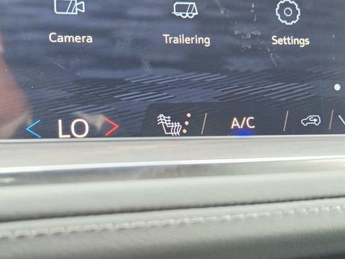 New 2026 Chevrolet Suburban LT w/ Comfort Package AWD/4WD image 26