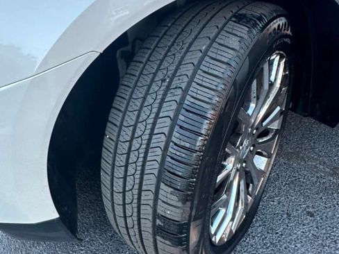 Used 2015 Cadillac SRX Luxury w/ Driver Awareness Package image 32