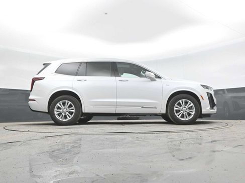 Used 2024 Cadillac XT6 Luxury AWD/4WD image 29