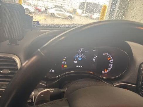 Used 2020 Jeep Grand Cherokee Limited X image 11