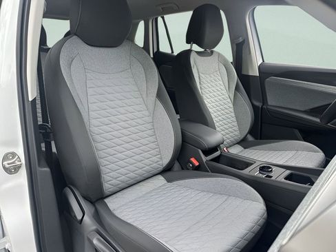 New 2026 Volkswagen Tiguan S image 25