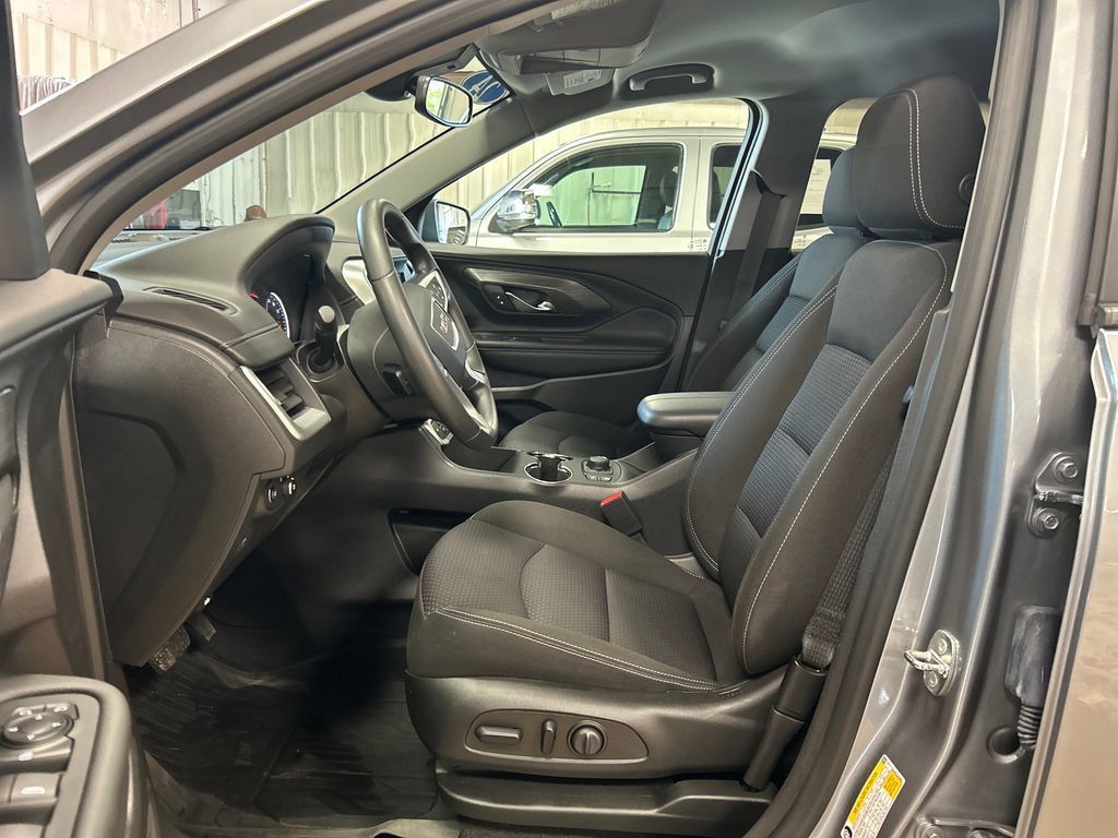 Used 2024 GMC Terrain SLE w/ Driver Convenience Package AWD/4WD image 14