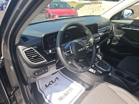 New 2026 Kia Seltos S AWD/4WD image 9