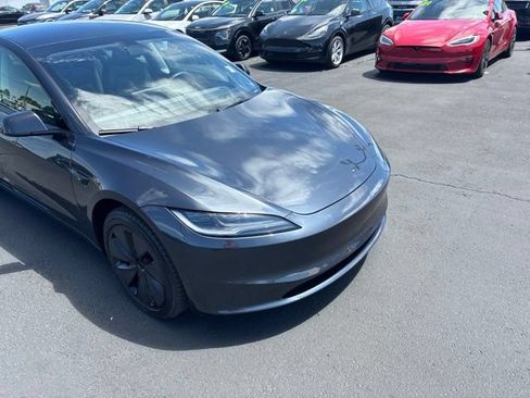 Used 2025 Tesla Model 3 Long Range RWD image 9