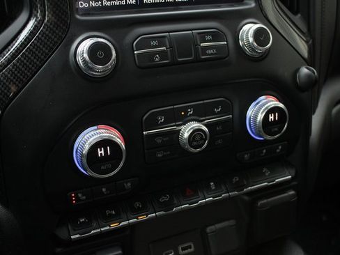 Used 2021 GMC Sierra 1500 AT4 w/ AT4 Premium Package image 18