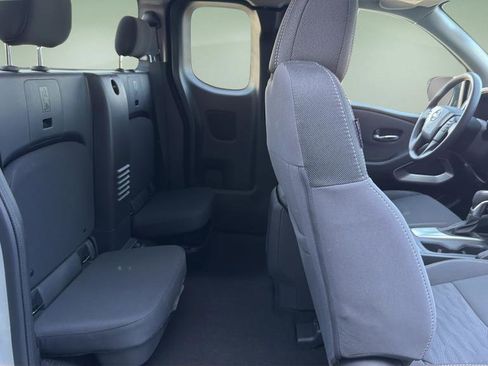 Certified 2024 Nissan Frontier SV w/ Technology Package image 20