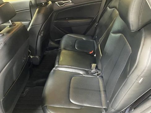 Used 2026 Kia Sportage EX FWD image 22