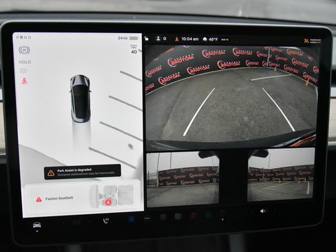 Used 2023 Tesla Model 3 Standard Range image 18