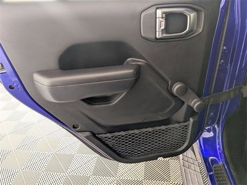 Used 2018 Jeep Wrangler Unlimited Sport image 24