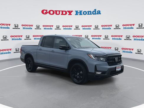 Used 2026 Honda Ridgeline Black Edition image 2
