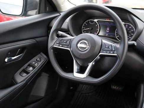 Certified 2025 Nissan Sentra SV FWD image 21