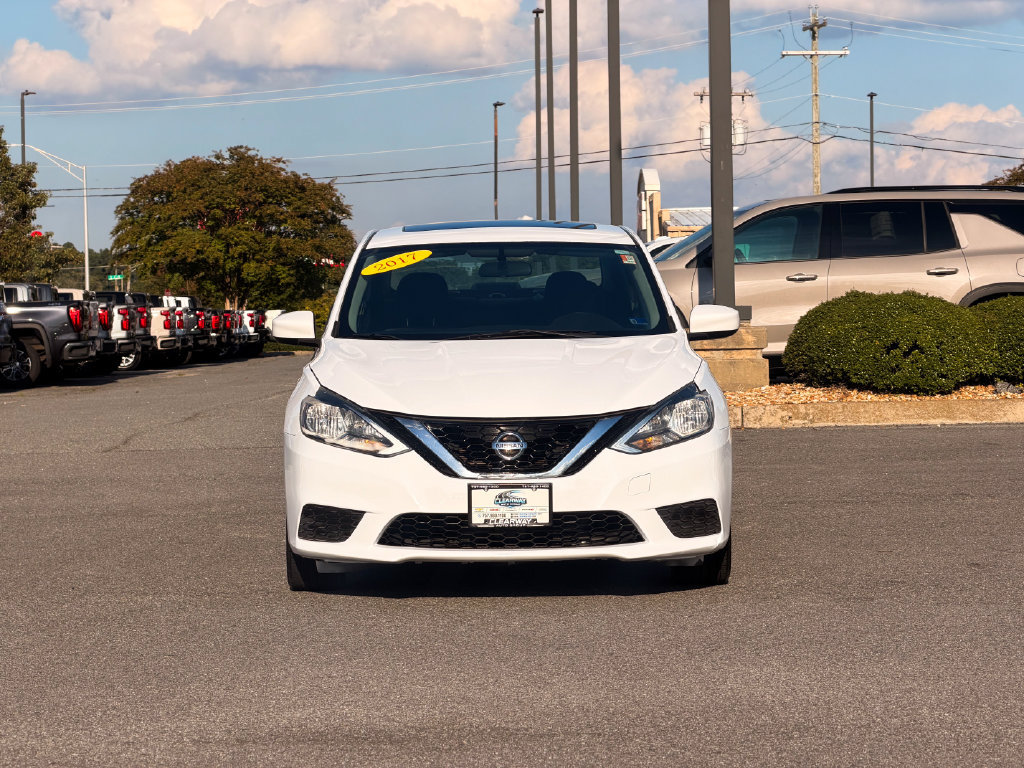 Used 2017 Nissan Sentra SV w/ Style Package FWD image 2