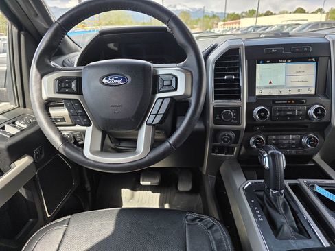Used 2018 Ford F150 Lariat w/ Equipment Group 502A Luxury AWD/4WD image 18