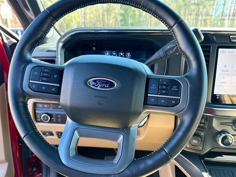 Used 2024 Ford F250 Lariat w/ Chrome Package image 18