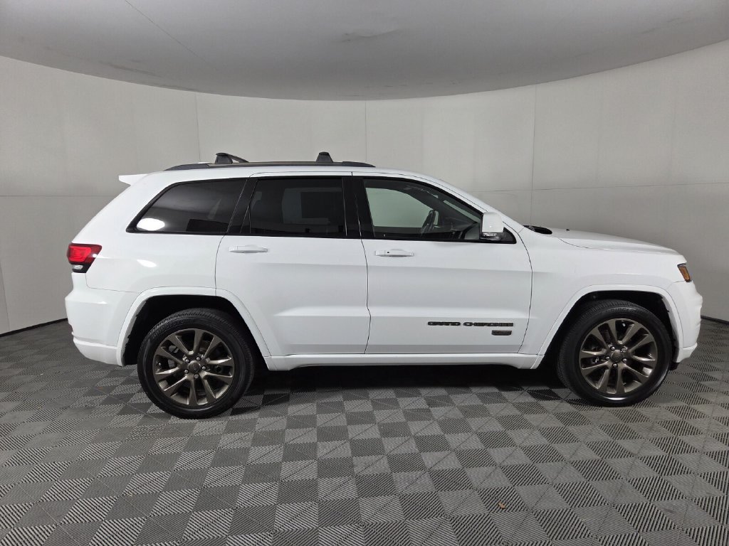 Used 2016 Jeep Grand Cherokee Limited 75th Anniversary AWD/4WD image 4
