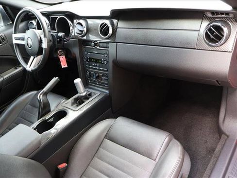 Used 2006 Ford Mustang GT RWD image 22