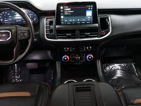 Used 2022 GMC Yukon AT4 AWD/4WD image 12