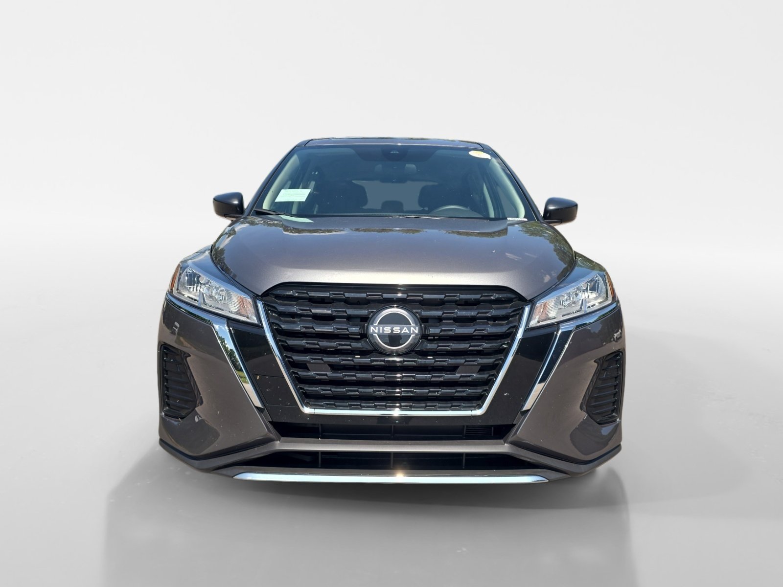 Certified 2025 Nissan Kicks Play S FWD image 9