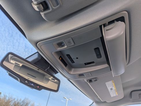 Used 2016 Chevrolet Silverado 1500 LTZ image 33