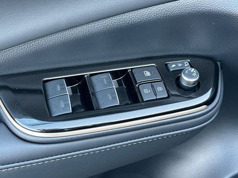 New 2026 Toyota Crown Signia AWD/4WD image 11
