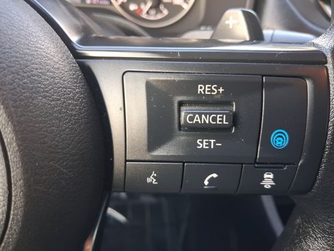 Used 2024 Nissan Rogue SV AWD/4WD image 21