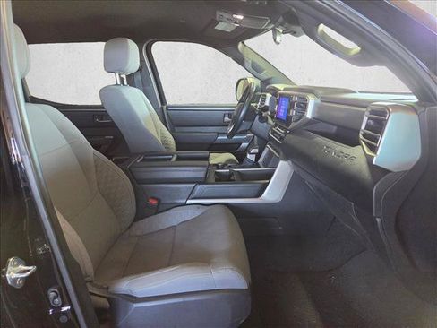 Used 2025 Toyota Tundra SR5 AWD/4WD image 19