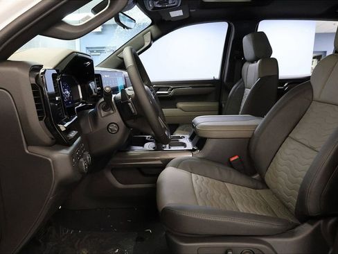 New 2026 Chevrolet Silverado 1500 ZR2 AWD/4WD image 17