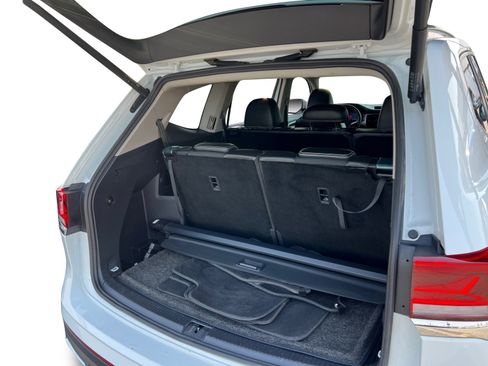 Used 2023 Volkswagen Atlas SE image 13