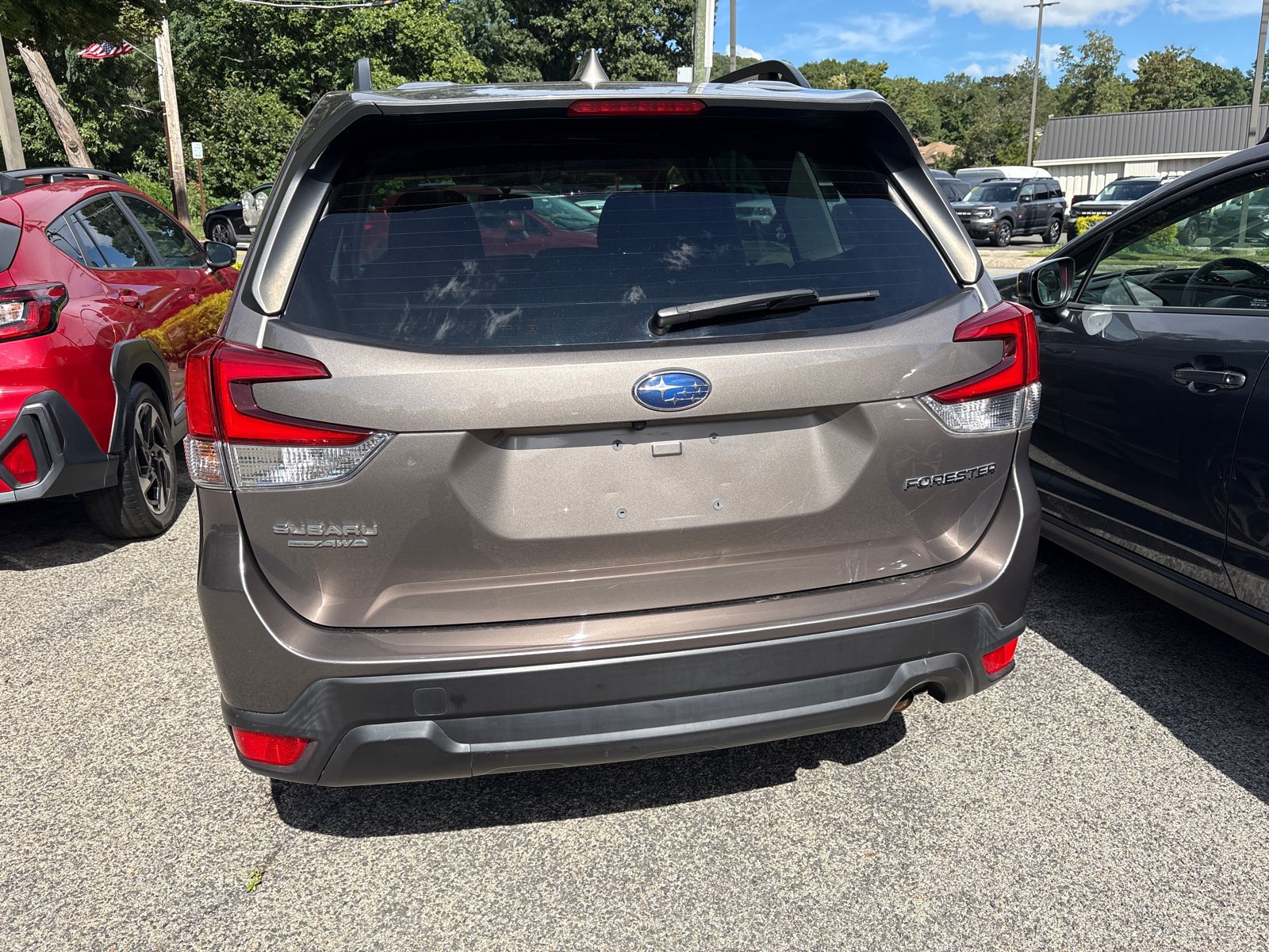 Used 2023 Subaru Forester Premium AWD/4WD image 6