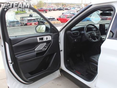 Used 2022 Ford Explorer ST w/ Equipment Group 401A image 10