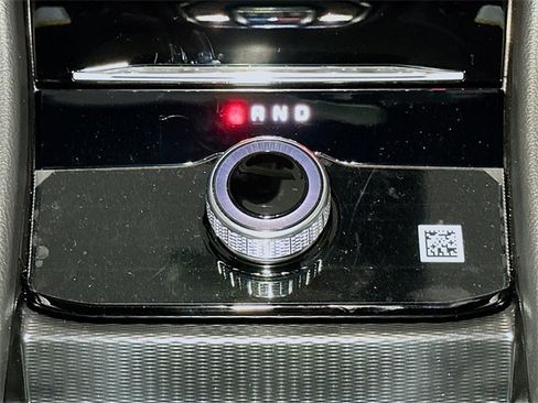 New 2025 Jeep Grand Cherokee Altitude image 11