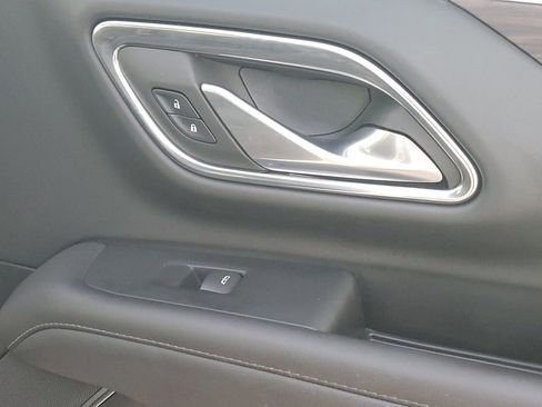 Used 2023 Chevrolet Suburban LS w/ Driver Alert Package image 47