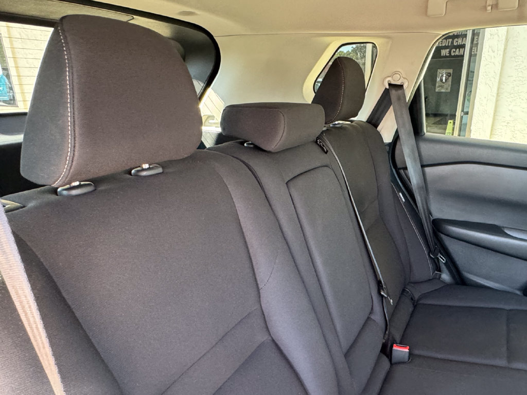 Used 2024 Nissan Rogue S AWD/4WD image 19