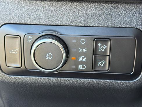 Used 2025 Ford Escape Platinum AWD/4WD image 17