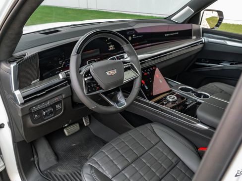 Used 2025 Cadillac Escalade V w/ LPO, Floor Liner Package image 44