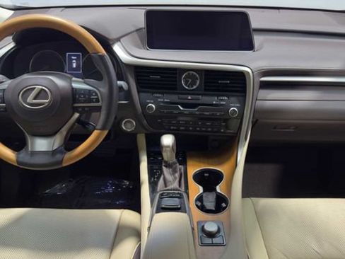 Used 2017 Lexus RX 350 FWD w/ Premium Package image 18