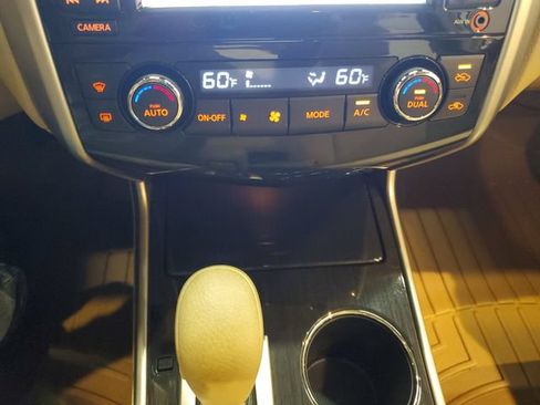 Used 2013 Nissan Altima 2.5 SV w/ 2.5SV Convenience Pkg FWD image 20
