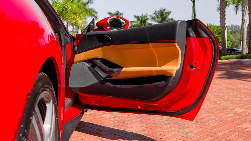 Certified 2022 Ferrari Portofino M RWD image 25