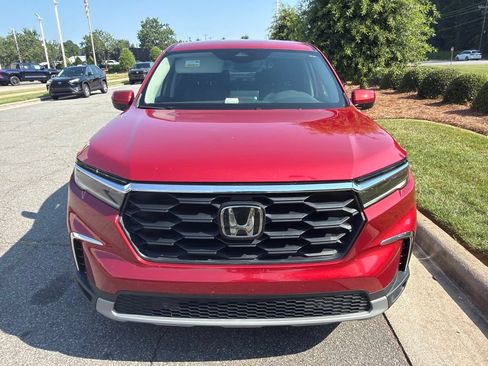 Used 2024 Honda Pilot EX-L image 3