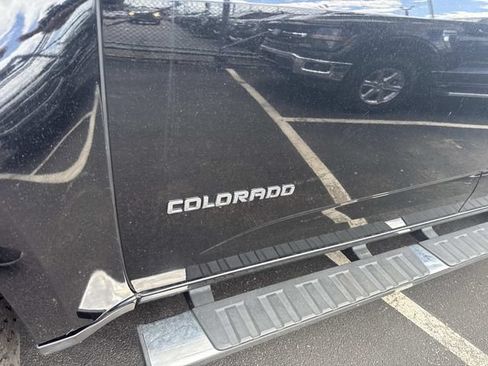 Used 2016 Chevrolet Colorado Z71 AWD/4WD image 17