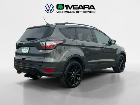 Used 2018 Ford Escape SE w/ SE Sport Appearance Package image 5