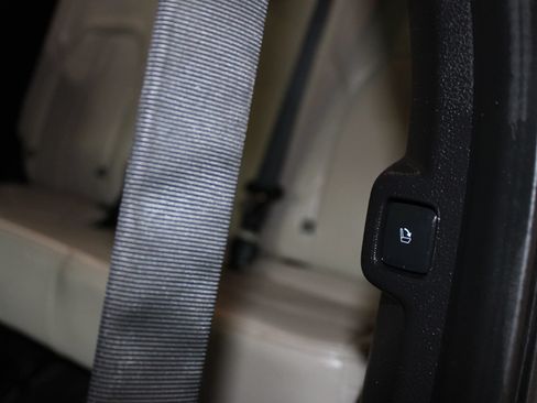 Used 2018 Ford Expedition Platinum RWD image 38