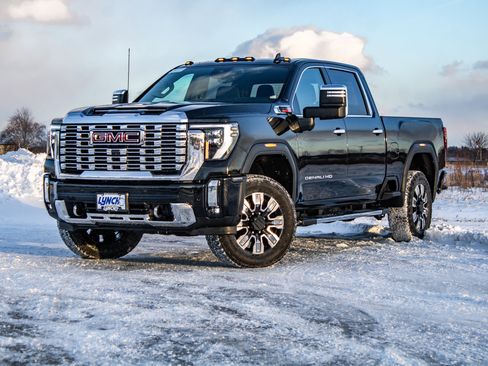 Used 2024 GMC Sierra 2500 Denali w/ Technology Package image 41